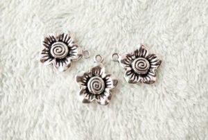 Chrm012S Metal Charm