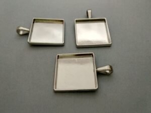 Bezel