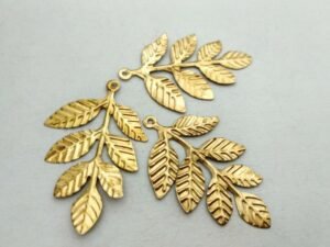 Leaf Charm